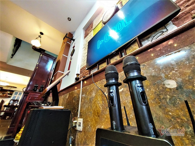 "Ship karaoke" về tận nhà, giải tỏa cơn thèm cho tín đồ "nghiện" hát - Hình 2 "Ship karaoke" về tận nhà, giải tỏa cơn thèm cho tín đồ "nghiện" hát ảnh 2