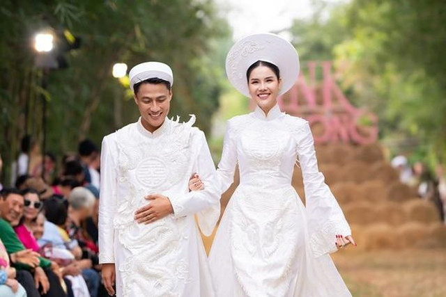 Kỳ Hân - Mạc Hồng Quân làm vedette cho BST thời trang Ky Han - Mac Hong Quan lam vedette cho BST thoi trang