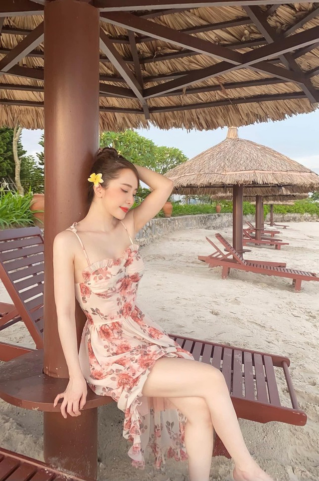 Quỳnh Nga căng thẳng khi đóng cùng bạn diễn kém tuổi - Hình 9 Quynh Nga cang thang khi dong cung ban dien kem tuoi-Hinh-9