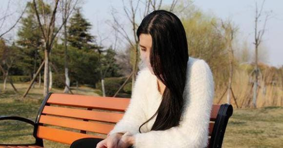 Đau ngón tay, ngón chân, cẩn thận có thể bạn đã bị loãng xương Dau ngon tay, ngon chan, can than co the ban da bi loang xuong