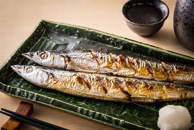 Loại cá rẻ tiền nhưng người Nhật rất thích vì giàu canxi - Hình 2 Loai ca re tien nhung nguoi Nhat rat thich vi giau canxi-Hinh-2