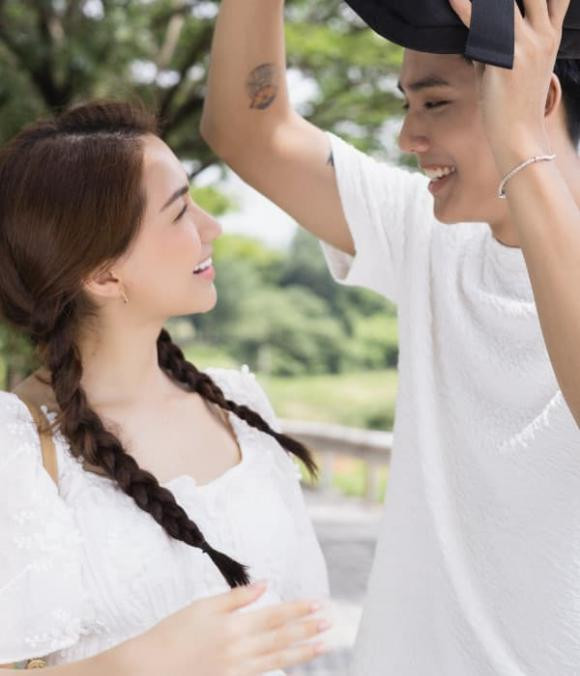 Hòa Minzy khoe sắc với loạt ảnh cực xinh tươi, 'mẹ bỉm' mà trông như gái đôi mươi - Hình 3 Hoa Minzy khoe sac voi loat anh cuc xinh tuoi, 'me bim' ma trong nhu gai doi muoi-Hinh-3