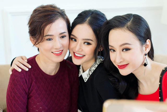 Giữa ồn ào “lộng ngôn”, Angela Phương Trinh bất ngờ livestream - Hình 2 Giua on ao “long ngon”, Angela Phuong Trinh bat ngo livestream-Hinh-2