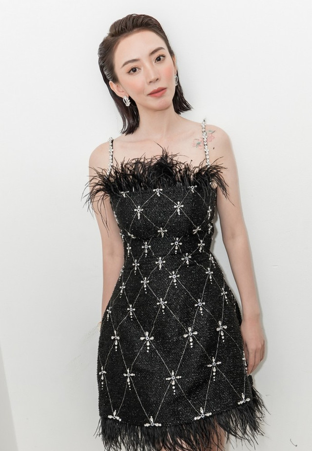 Thu Trang chia sẻ về cảnh khóa môi đầu tiên với Kiều Minh Tuấn - Hình 5 Thu Trang chia se ve canh khoa moi dau tien voi Kieu Minh Tuan-Hinh-5