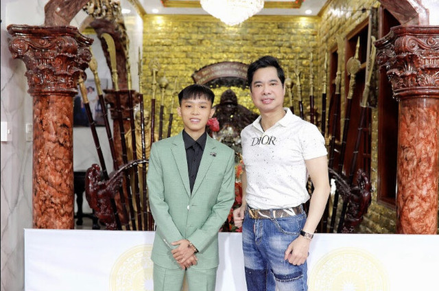 Ngọc Sơn lần đầu chia sẻ về Hồ Văn Cường: Rơi nước mắt khi biết hoàn cảnh - Hình 3 Ngoc Son lan dau chia se ve Ho Van Cuong: Roi nuoc mat khi biet hoan canh-Hinh-3