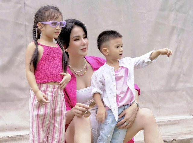 Diệp Lâm Anh được mẹ tặng nhà để nuôi con sau ly hôn - Hình 3 Diep Lam Anh duoc me tang nha de nuoi con sau ly hon-Hinh-3