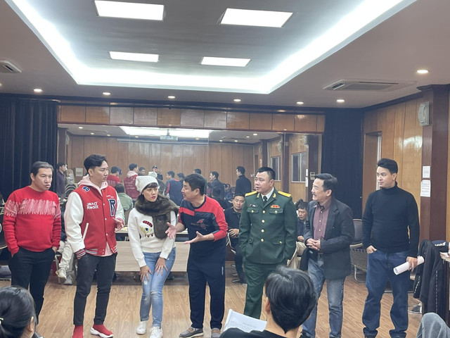 Minh Quân: "Khán giả gửi đồ ăn để các Táo có sức tập luyện" - Hình 2 Minh Quan: