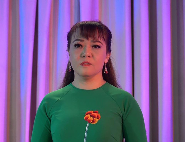 Phương Mỹ Chi cúng 49 ngày cô Út - ca sĩ Phương Quế Như - Hình 4 Phuong My Chi cung 49 ngay co Ut - ca si Phuong Que Nhu-Hinh-4
