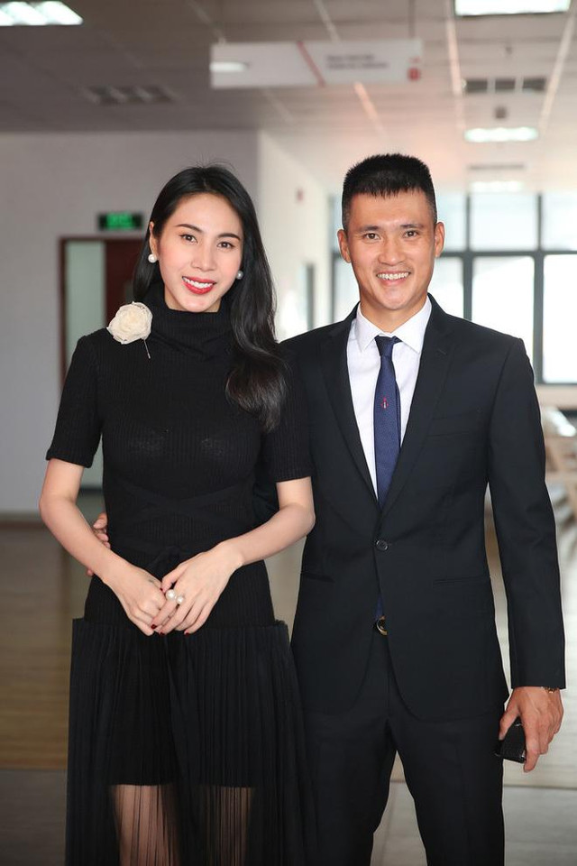Rộ tin đồn Thủy Tiên mang thai lần 2 Ro tin don Thuy Tien mang thai lan 2