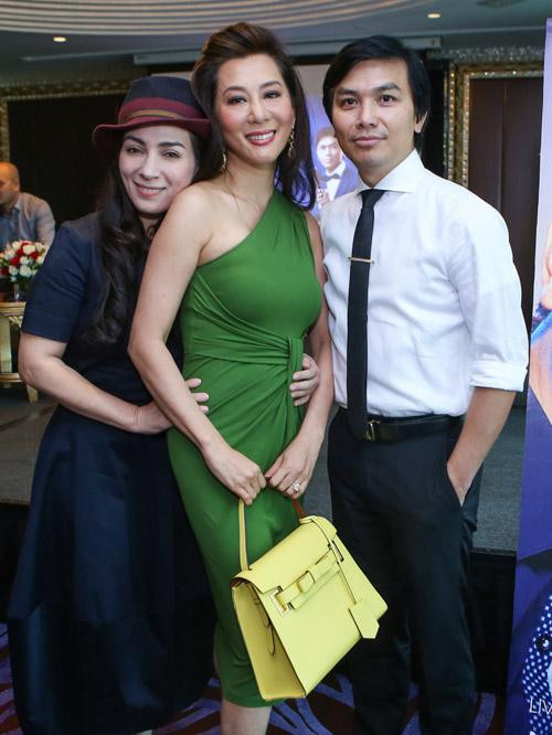 MC Kỳ Duyên cam đoan Phi Nhung không lợi dụng Hồ Văn Cường - Hình 2 MC Ky Duyen cam doan Phi Nhung khong loi dung Ho Van Cuong-Hinh-2