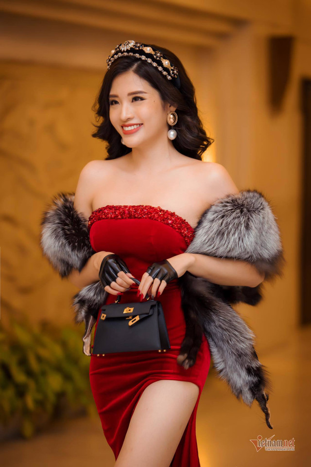 Dàn người đẹp phản ứng về phát ngôn "Hoa hậu là con điên" - Hình 2 Dan nguoi dep phan ung ve phat ngon