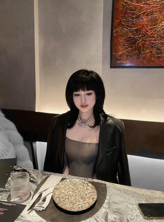 Tâm Tít “lão hoá ngược“: Trẻ trung từ nhan sắc tới phong cách thời trang Tam Tit “lao hoa nguoc“: Tre trung tu nhan sac toi phong cach thoi trang