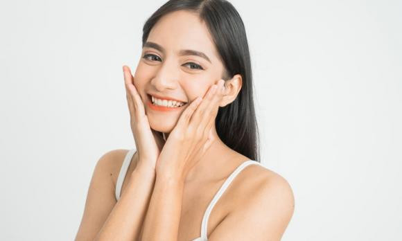 5 nốt ruồi tài lộc trên mặt chiêu hút tiền vàng, chớ dại tẩy bỏ 5 not ruoi tai loc tren mat chieu hut tien vang, cho dai tay bo