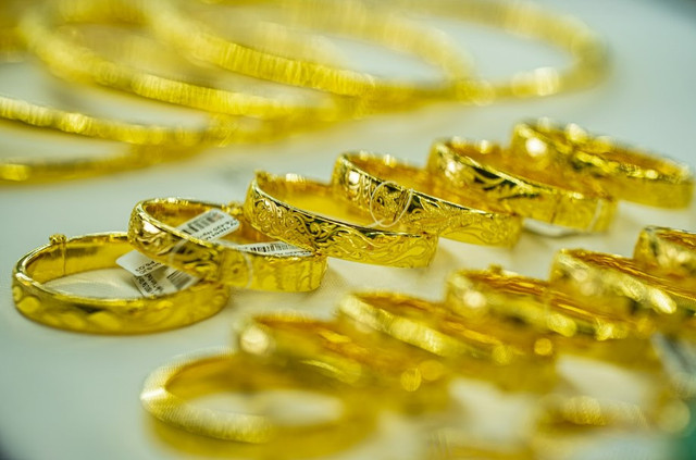 Giá vàng 31/10: giá vàng thế giới tiếp tục giảm Gia vang 31/10: gia vang the gioi tiep tuc giam