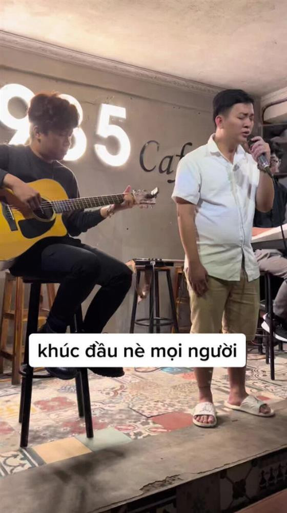 Hoài Lâm mái tóc bạc hoa râm, già như ông chú U50 - Hình 3 Hoai Lam mai toc bac hoa ram, gia nhu ong chu U50-Hinh-3