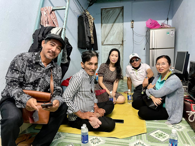 Nghệ sĩ Thương Tín đã xuất viện về nhà trọ Nghe si Thuong Tin da xuat vien ve nha tro