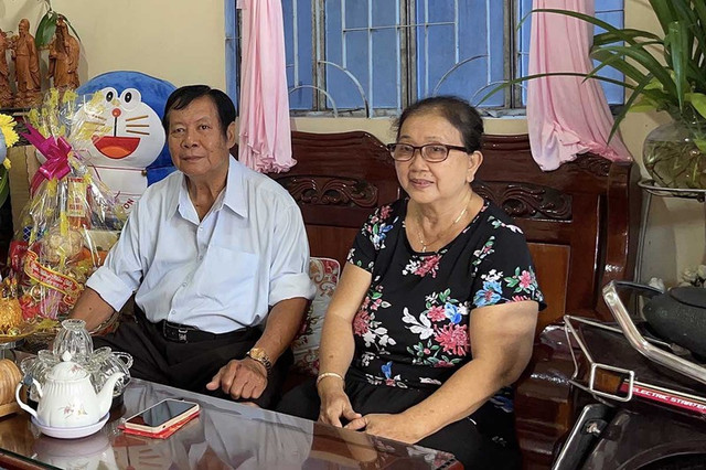 Bố mẹ cố ca sĩ Vân Quang Long cầu cứu Bo me co ca si Van Quang Long cau cuu