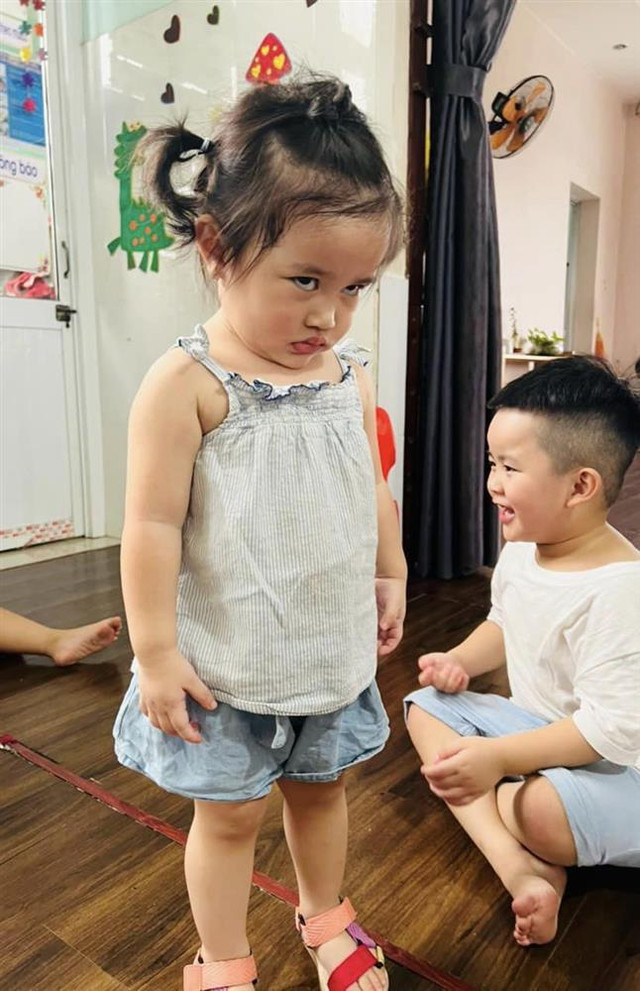 Ái nữ Lê Dương Bảo Lâm gây sốt với biểu cảm "hờn cả thế giới" - Hình 5 Ai nu Le Duong Bao Lam gay sot voi bieu cam