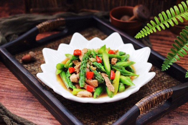 Loại rau mệnh danh "rau hoàng đế", 150.000 đồng/kg, ăn cực bổ - Hình 9 Loai rau menh danh