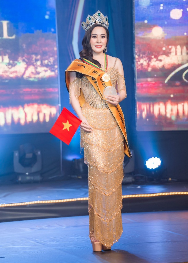 Kim Oanh "Về nhà đi con" đăng quang HH Quý bà Hòa bình Quốc tế - Hình 2 Kim Oanh