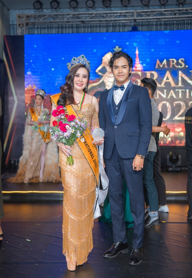 Kim Oanh "Về nhà đi con" đăng quang HH Quý bà Hòa bình Quốc tế - Hình 5 Kim Oanh