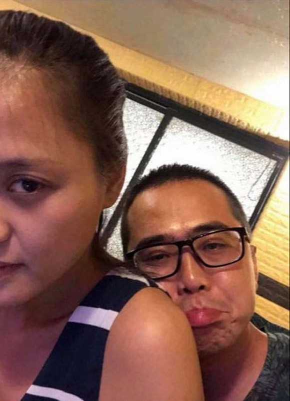 Thu Quỳnh khoe nhẫn ngón áp út, đã được bạn trai cầu hôn? - Hình 3 Thu Quynh khoe nhan ngon ap ut, da duoc ban trai cau hon?-Hinh-3