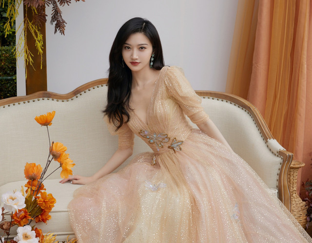 Những sao nữ khổ sở, mất trắng sự nghiệp vì lộ clip nóng - Hình 4 Nhung sao nu kho so, mat trang su nghiep vi lo clip nong-Hinh-4