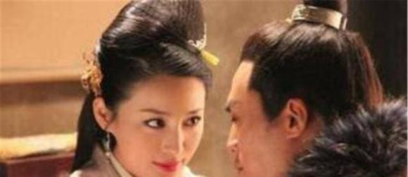 Cổ nhân dặn: 'Vợ của bạn không nên dòm ngó', vế sau còn kinh điển hơn - Hình 2 Co nhan dan: 'Vo cua ban khong nen dom ngo', ve sau con kinh dien hon-Hinh-2