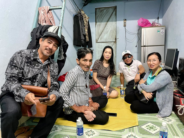 Ba tài tử cát-xê tính bằng vàng: Người sống biệt thự, kẻ ở thuê - Hình 3 Ba tai tu cat-xe tinh bang vang: Nguoi song biet thu, ke o thue-Hinh-3