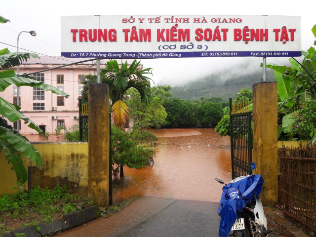Hà Giang mua kit test COVID-19 Việt Á giá hơn 500.000 đồng Ha Giang mua kit test COVID-19 Viet A gia hon 500.000 dong