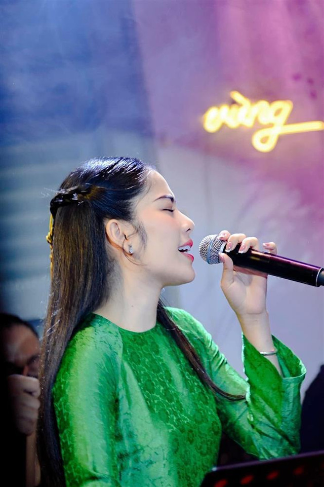 Giọng hát Nam Em bị hậu Covid-19 làm cho run rẩy, hụt hơi - Hình 2 Giong hat Nam Em bi hau Covid-19 lam cho run ray, hut hoi-Hinh-2
