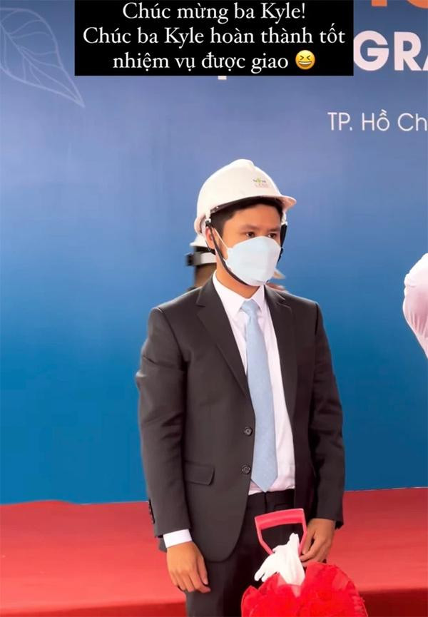 Phan Thành lộ ảnh hiếm hoi bên người cha quyền lực Phan Thanh lo anh hiem hoi ben nguoi cha quyen luc