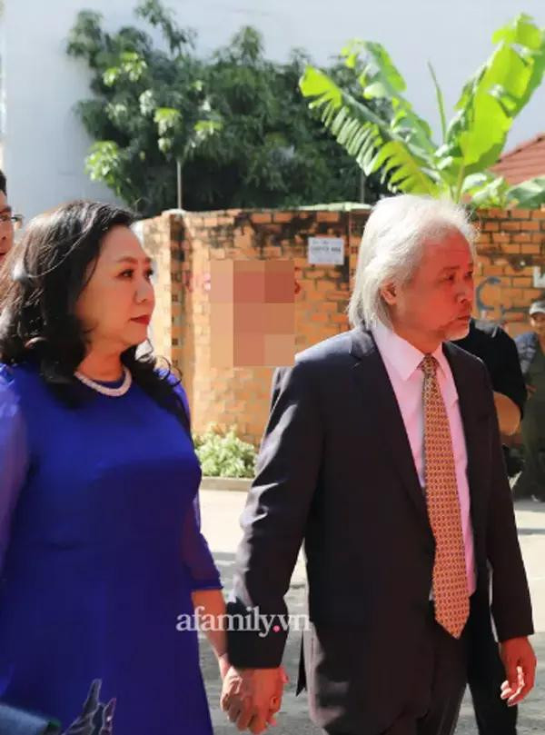 Phan Thành lộ ảnh hiếm hoi bên người cha quyền lực - Hình 3 Phan Thanh lo anh hiem hoi ben nguoi cha quyen luc-Hinh-3
