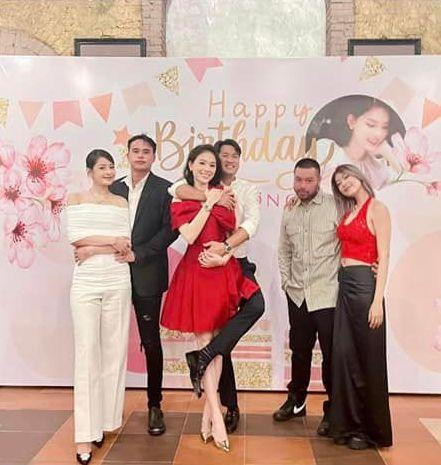 Chi Pu có bạn trai mới, còn công khai dẫn đi tiệc chung? Chi Pu co ban trai moi, con cong khai dan di tiec chung?