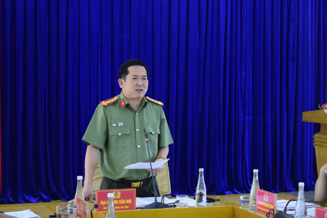 Hoạt động đầu tiên của ông Đinh Văn Nơi khi làm Giám đốc CA Quảng Ninh Hoat dong dau tien cua ong Dinh Van Noi khi lam Giam doc CA Quang Ninh