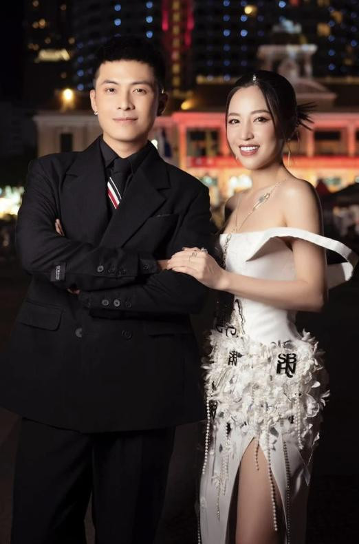 Cuộc sống khác nhau của 3 “kiều nữ làng hài” Vbiz - Hình 10 Cuoc song khac nhau cua 3 “kieu nu lang hai” Vbiz-Hinh-10