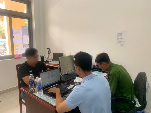 Xử phạt 3 người đăng tin sai sự thật về Tổng Bí thư Nguyễn Phú Trọng - Hình 3 Xu phat 3 nguoi dang tin sai su that ve Tong Bi thu Nguyen Phu Trong-Hinh-3