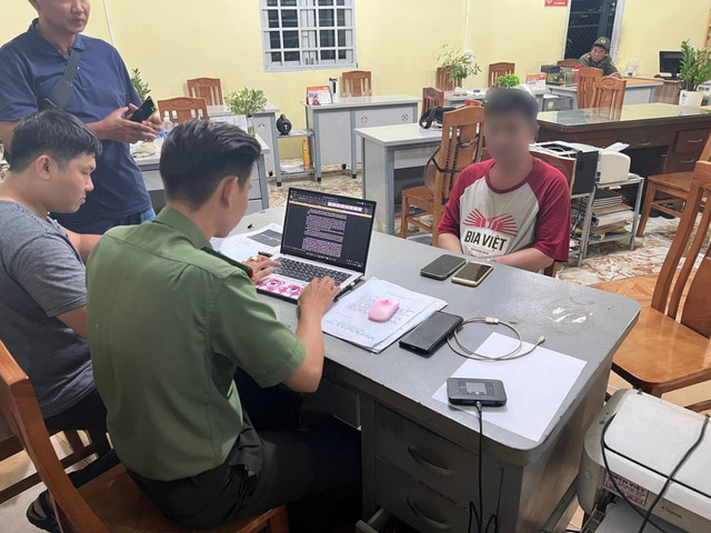 Xử phạt 3 người đăng tin sai sự thật về Tổng Bí thư Nguyễn Phú Trọng - Hình 2 Xu phat 3 nguoi dang tin sai su that ve Tong Bi thu Nguyen Phu Trong-Hinh-2
