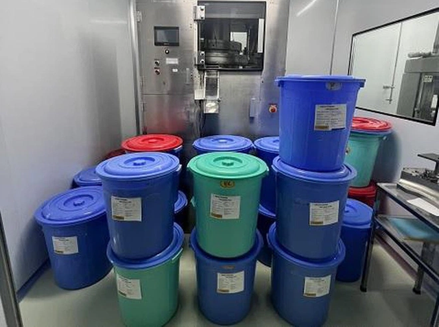 Bắt giám đốc công ty dược sản xuất, buôn bán thuốc giả quy mô lớn Bat giam doc cong ty duoc san xuat, buon ban thuoc gia quy mo lon