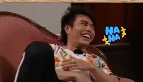 Lê Dương Bảo Lâm rụng răng sứ vì chơi gameshow quá máu Le Duong Bao Lam rung rang su vi choi gameshow qua mau