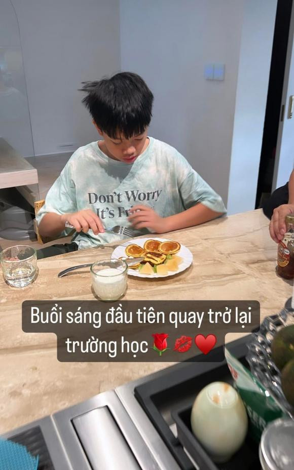 Kim Lý nịnh mẹ vợ cực khéo, vội đính chính điều liên quan Hà Hồ - Hình 5 Kim Ly ninh me vo cuc kheo, voi dinh chinh dieu lien quan Ha Ho-Hinh-5