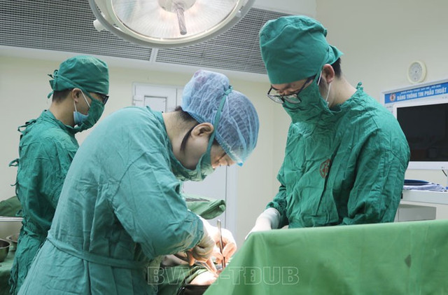 Người phụ nữ 43 tuổi suýt tử vong vì tự phá thai tại nhà Nguoi phu nu 43 tuoi suyt tu vong vi tu pha thai tai nha