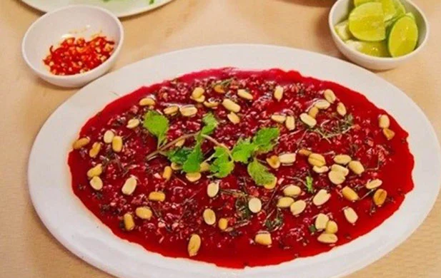 Ăn cỗ có tiết canh dê, 1 người tử vong, nhiều người nhập viện An co co tiet canh de, 1 nguoi tu vong, nhieu nguoi nhap vien