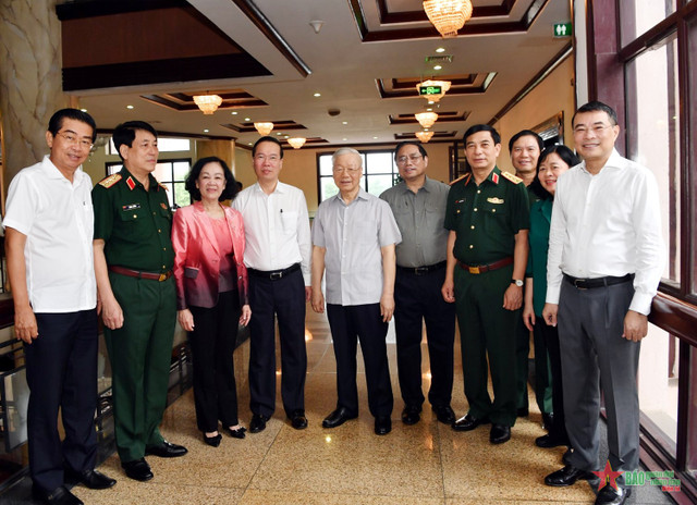 Tổng Bí thư Nguyễn Phú Trọng chủ trì Hội nghị Quân ủy Trung ương lần thứ 6 - Hình 3 Tong Bi thu Nguyen Phu Trong chu tri Hoi nghi Quan uy Trung uong lan thu 6-Hinh-3