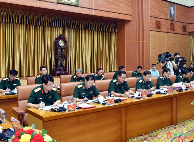 Tổng Bí thư Nguyễn Phú Trọng chủ trì Hội nghị Quân ủy Trung ương lần thứ 6 - Hình 6 Tong Bi thu Nguyen Phu Trong chu tri Hoi nghi Quan uy Trung uong lan thu 6-Hinh-6