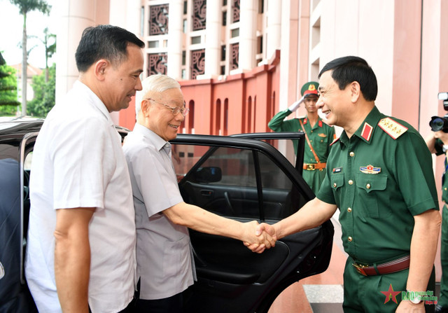 Tổng Bí thư Nguyễn Phú Trọng chủ trì Hội nghị Quân ủy Trung ương lần thứ 6 Tong Bi thu Nguyen Phu Trong chu tri Hoi nghi Quan uy Trung uong lan thu 6
