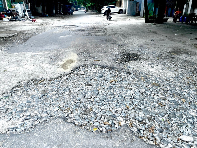 Con đường đau khổ nhất thành phố Vinh - Hình 4 Con duong dau kho nhat thanh pho Vinh-Hinh-4