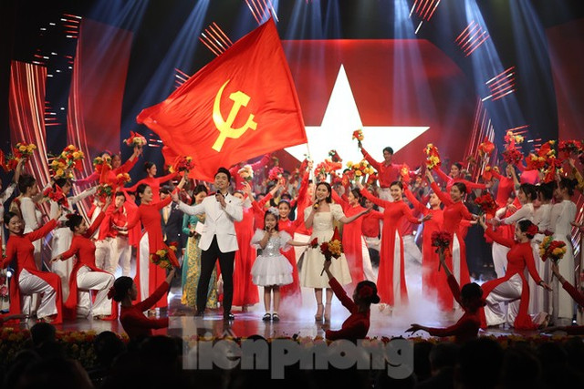 Chủ tịch Quốc hội: Báo chí tích cực đấu tranh phòng, chống tham nhũng, tiêu cực - Hình 2 Chu tich Quoc hoi: Bao chi tich cuc dau tranh phong, chong tham nhung, tieu cuc-Hinh-2