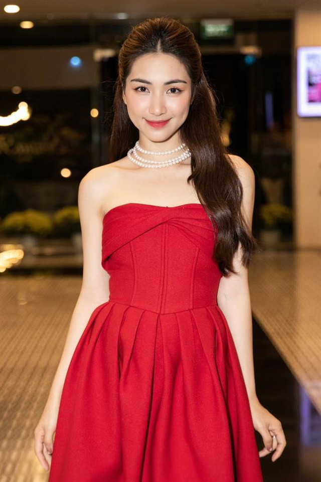 Hòa Minzy hát cải lương mà người nghe tưởng 'Hoài Lâm nhập' Hoa Minzy hat cai luong ma nguoi nghe tuong 'Hoai Lam nhap'