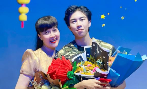 Nghệ sĩ Vân Dung chê con trai diễn non "chả ra cái gì" - Hình 4 Nghe si Van Dung che con trai dien non